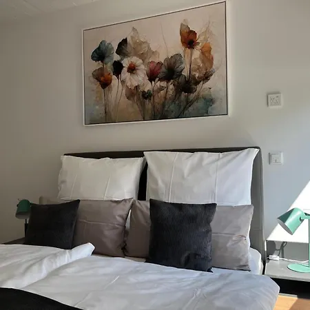 Neu - In Bruehl-city *