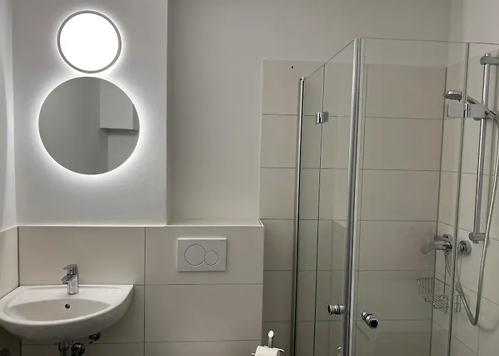 Апартаменты Neu - In Bruehl-city *